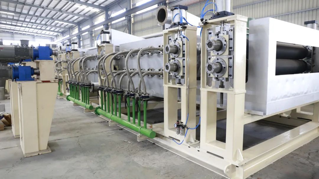 1653007720322726.jpg 脱脂清洗线1.jpg