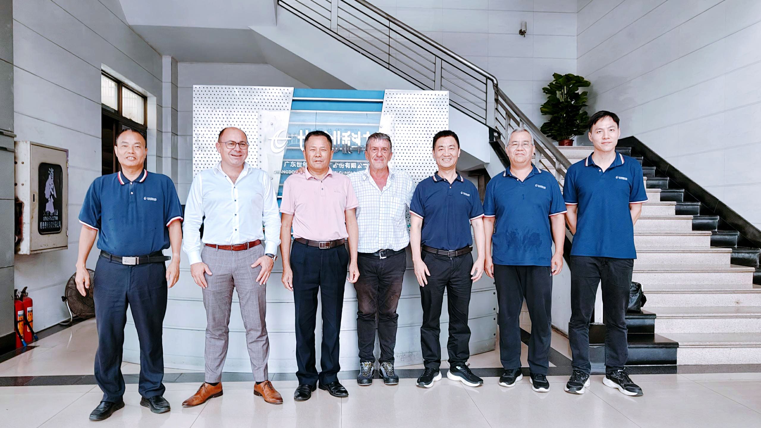 1697008269415771.jpg 瑞士SOLO总裁Mr·Salerno莅临世创科技1.jpg