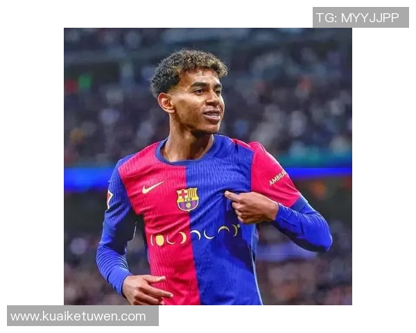 何兰足球巨星：从青涩新秀到世界顶尖球员的传奇之路